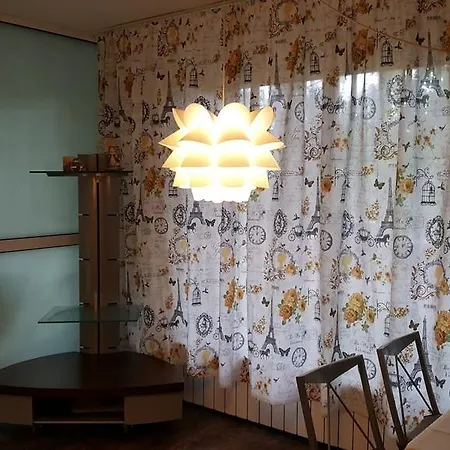 Gaudi Lozenets Apartment *