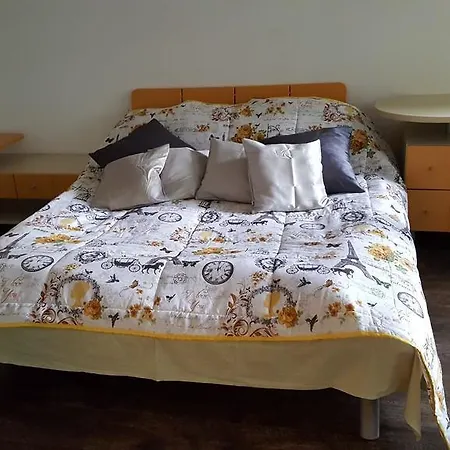 Apartment Gaudi Lozenets *